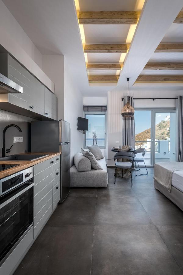 Vivere Luxury Suites Pera Gyalos Zewnętrze zdjęcie