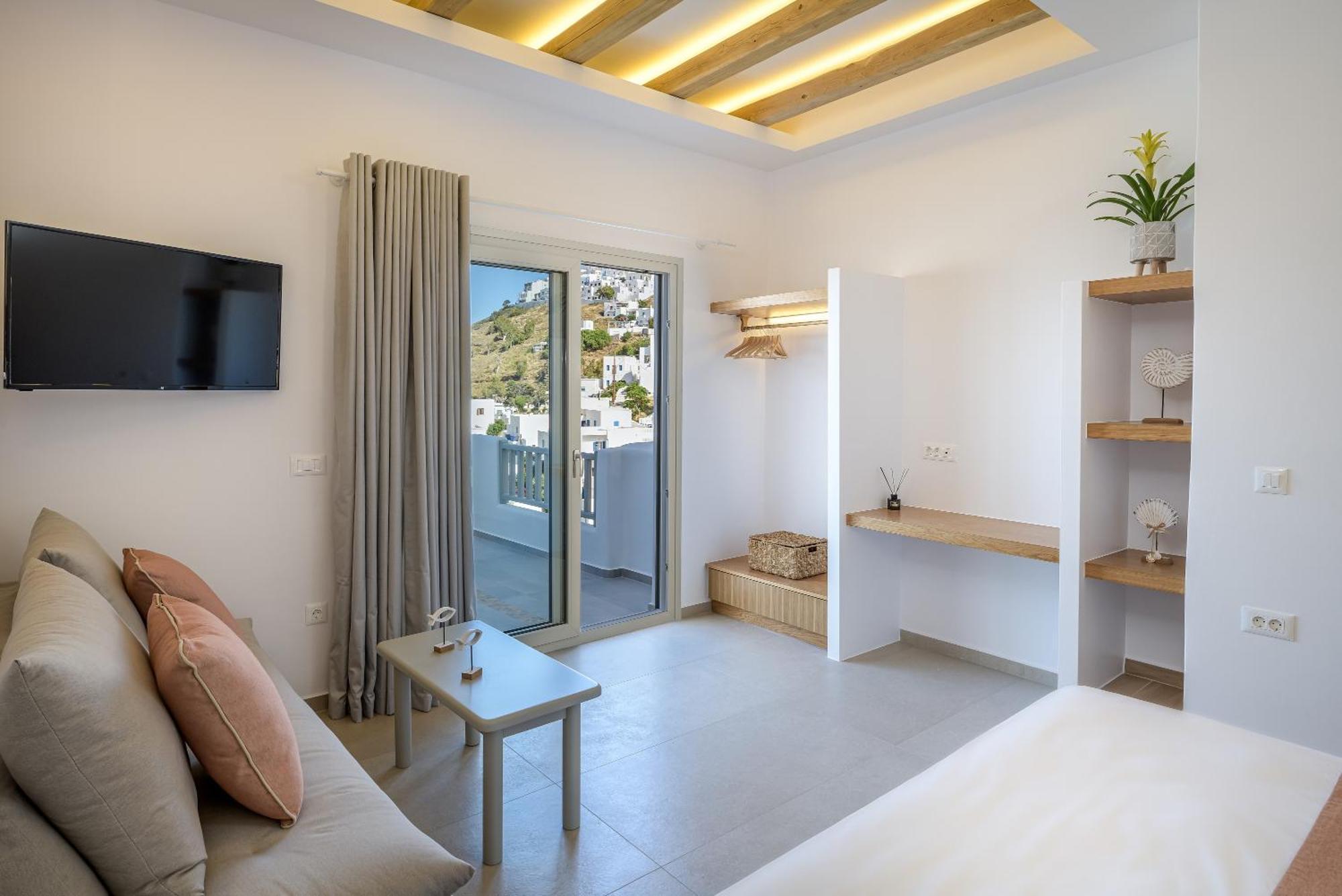 Vivere Luxury Suites Pera Gyalos Zewnętrze zdjęcie